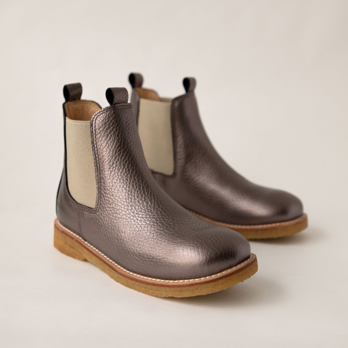 Angulus Chelsea Boots Mauve Shine