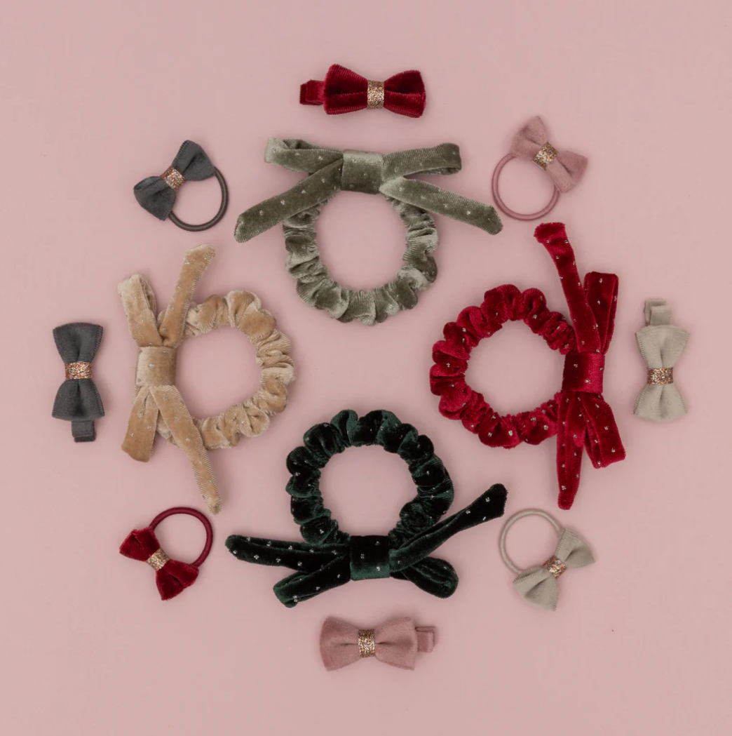 MIMI & LULA Christmas velvet bow scrunchies 4pk