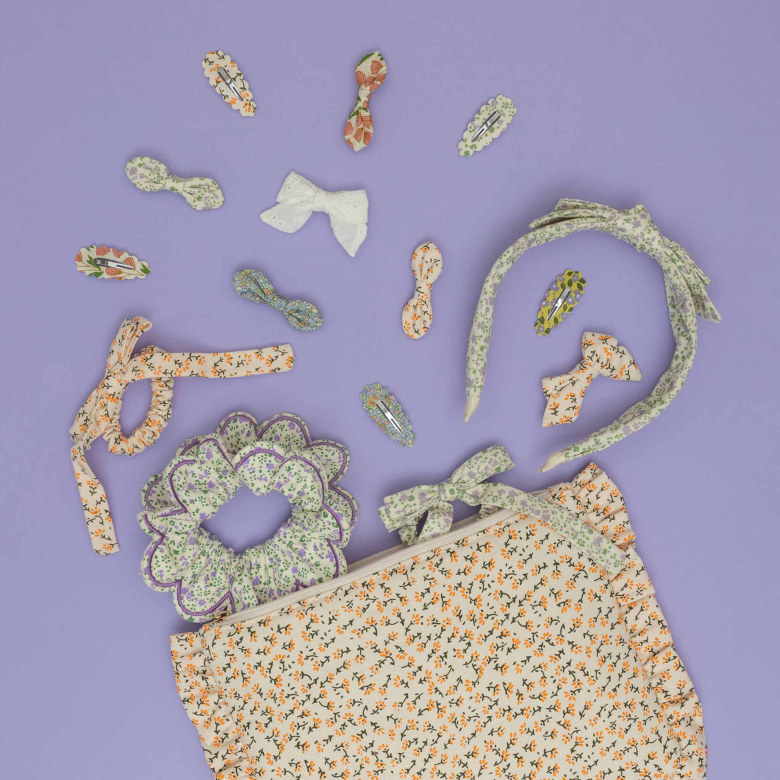 MIMI AND LULA - Scalloped floral scrunchie