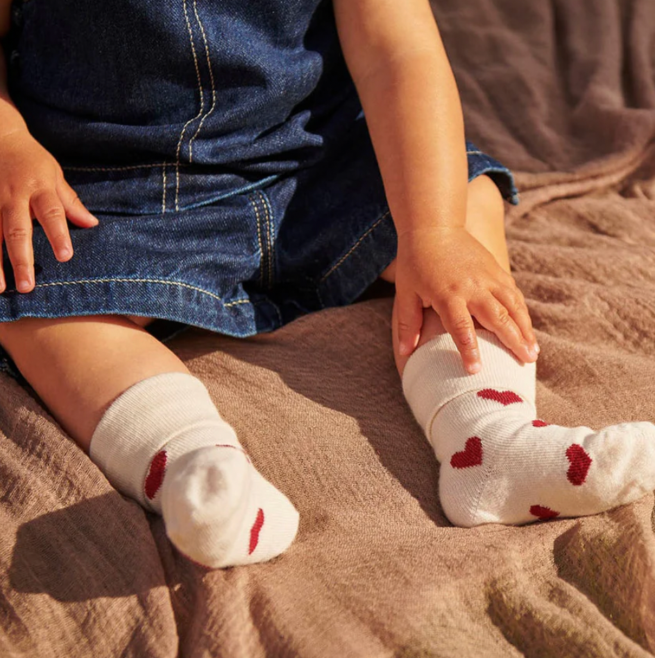 MP DENMARK - ALVILDA BABY HEART SOCKS - PINK/WHITE